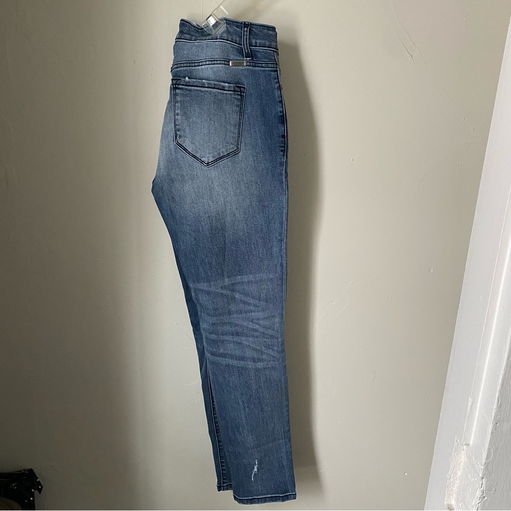 Kancan medium wash distressed skinny jeans